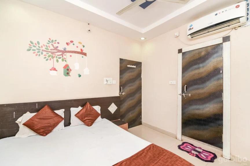Hotel Rameshwaram Ujjain Eksteriør bilde