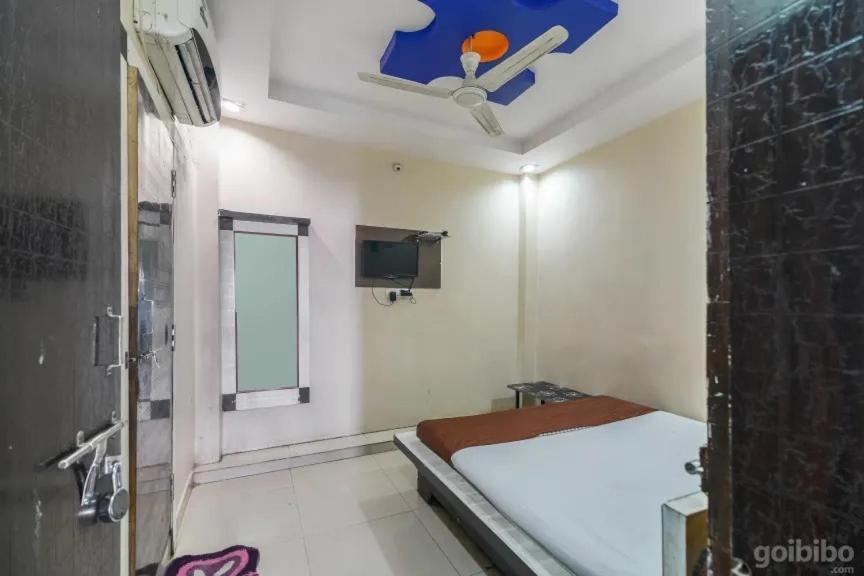 Hotel Rameshwaram Ujjain Eksteriør bilde